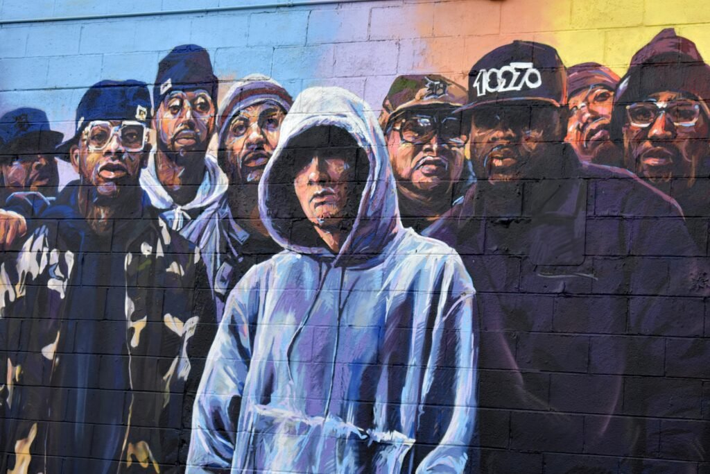 Graffiti de Eminem junto a los artistas de shady records de los 2010s